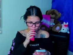 Amateur Live Sex of Emma_boo