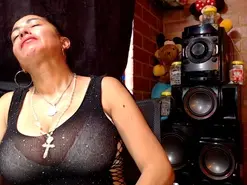 Amateur Free Live Porn of ArianaFenix