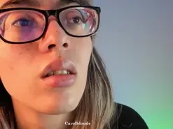 Amateur Sex Cam of carol_blonde