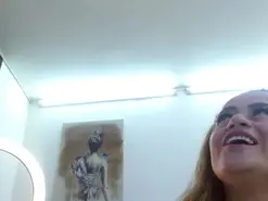 Amateur Private Sex Chat of mature_magenta