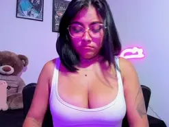 Amateur Sex Chat of nina_desire_