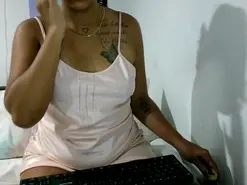 Amateur Free Live Porn of Anni_22