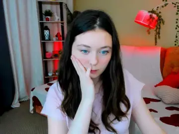 Bongacams Nude Webcam of AlluringLookk