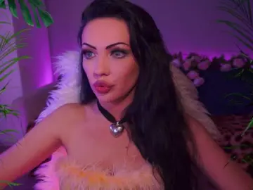 Bongacams Live Sex Cam of LADYCharmer
