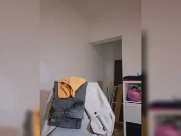 Bongacams Live Porn of MoonKitten