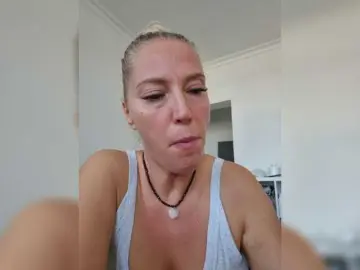 Bongacams Nude Webcam of MoonKitten
