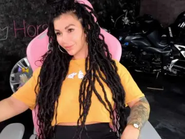 Bongacams Live Porn of -BABAYAGA-