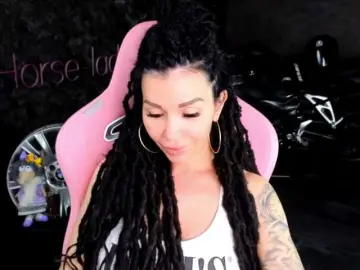 Bongacams Free Live Porn of -BABAYAGA-