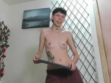 Bongacams Watch Live Sex Cams of LiamBrown09