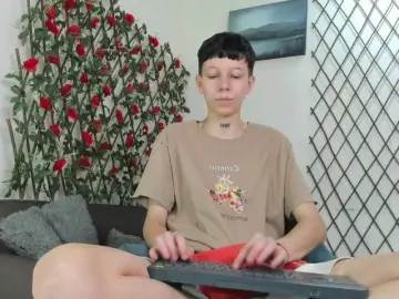 Bongacams Free Porn Cam of LiamBrown09