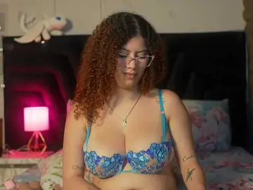 Bongacams Adult Video Chat of HoneyHips