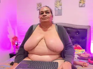 Bongacams Free Live Porn of VickyBoobss