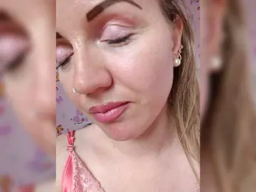 Bongacams Nude Webcam of Alenushka888