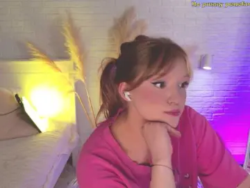 Bongacams Live Porn of CrazyWine