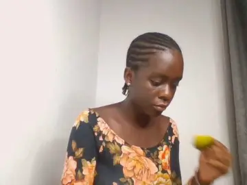 Bongacams Live Sex Cam of Chocolateaa