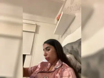 Bongacams Live Porn of SallyeLeins