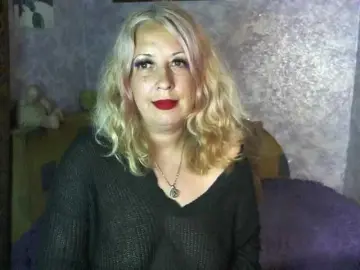 Bongacams Nude Webcam of SoftGella