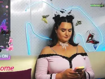 Bongacams Free Live Porn of WickedButShy