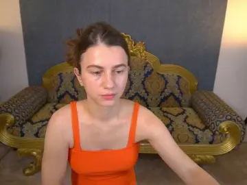 Bongacams Nude Webcam of LittleJulii