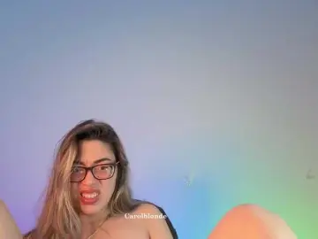 Bongacams Nude Webcam of Charlotte-glasses
