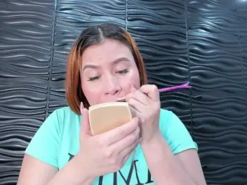 Bongacams Nude Webcam of Melody-Megann