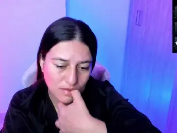 Bongacams Free Porn Cam of Saskyaajohnson