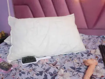 Bongacams Sex Cam of naughtyyindiann