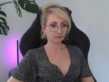 Bongacams Adult Webcam of CinderellaMoon