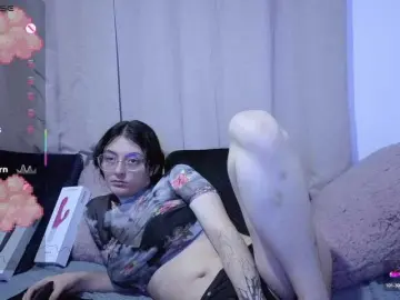 Bongacams Watch Live Sex Cams of Lesliee22