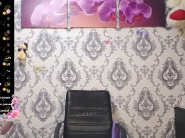 Bongacams Watch Live Sex Cams of Little-letti