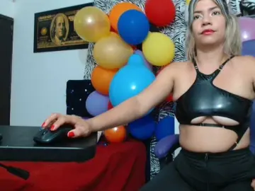 Bongacams Sex Cam of hot-sexy-bunny