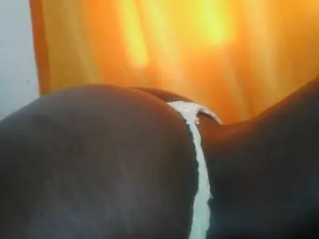 Bongacams Watch Live Sex Cams of Doracandy