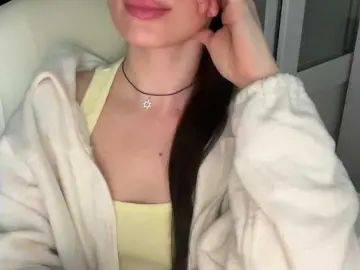 Bongacams Free Porn Cam of emisun