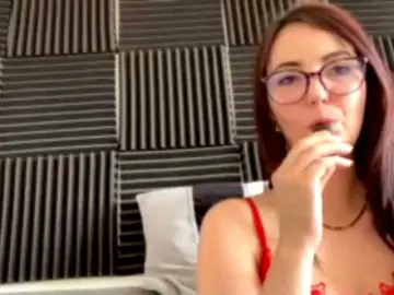 Bongacams Free Porn Cam of ChloeBeauty