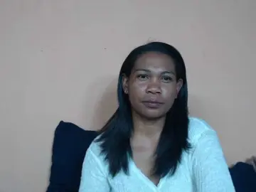 Bongacams Watch Live Sex Cams of Rsylvie