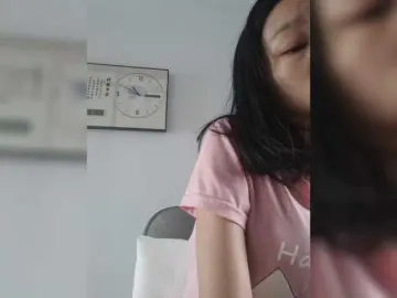 Bongacams Free Live Porn of Selinababy99