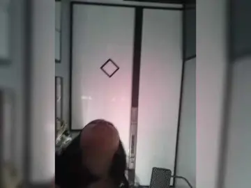 Bongacams Watch Live Sex Cams of Selinababy99