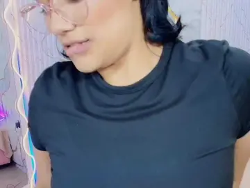 Bongacams Sex Cam of PEACHY-TAY