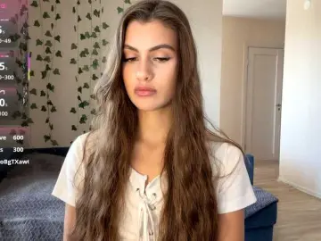 Bongacams Watch Live Sex Cams of RedaOttum