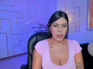 Bongacams Adult Webcam of SarahYates