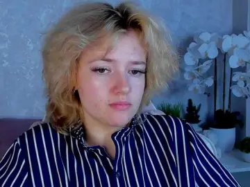 Bongacams Live Porn of LunaaBee