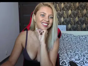 Bongacams Private Sex Chat of CarlaStaceeFun