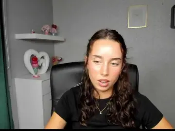 Bongacams Live Sex of adeleLive