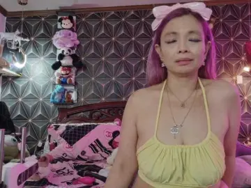 Bongacams Live Sex Cam of YummyMeily