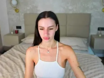 Bongacams Nude Webcam of SnowWhiteee
