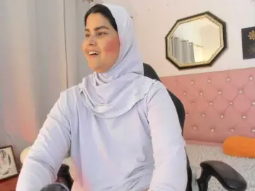 Bongacams Watch Live Sex Cams of AishaAmin