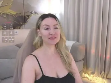 Bongacams Watch Live Sex Cams of AmieHerry