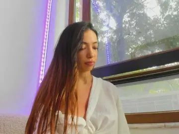 Bongacams Live Sex Cam of Layla-Noor
