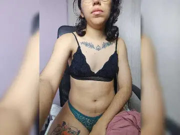Bongacams Live Porn of skinny333