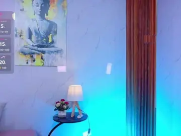 Bongacams Watch Live Sex Cams of littleeemiily